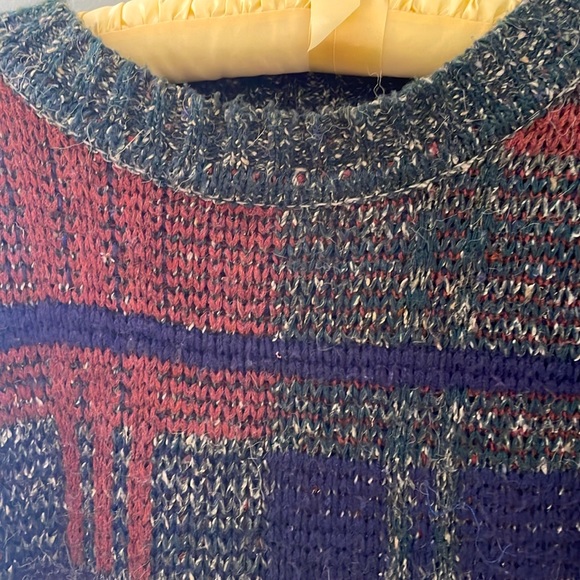 Men’s multicolored pullover sweater - Picture 3 of 5